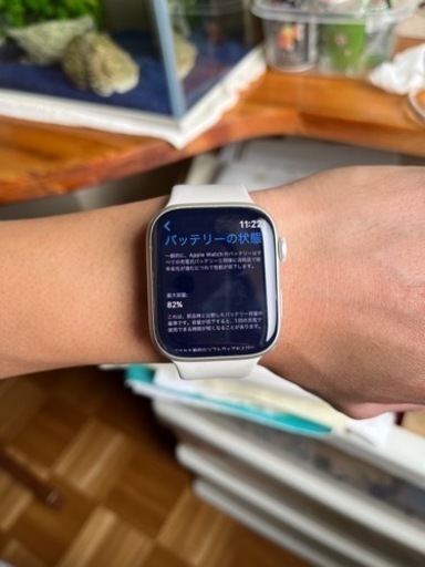 Apple Watch 7 45mm GPSモデル スターライトスポーツ