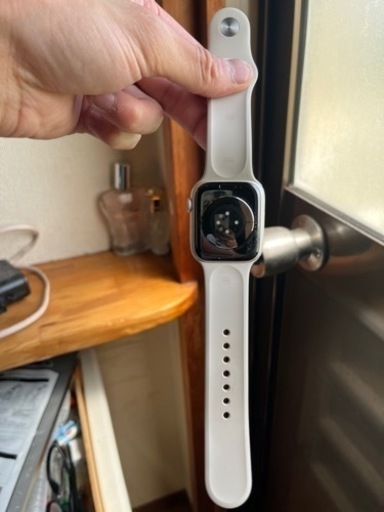 Apple Watch 7 45mm GPSモデル スターライトスポーツ