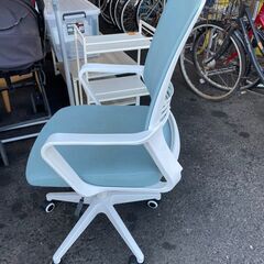 ワークチェア　No.8401　ホワイト/スカイブルー　キャスター付き　【リサイクルショップどりーむ荒田店】の画像