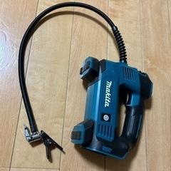 美品⭐️マキタ純正 空気入れ ⭐️の画像