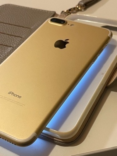 iPhone 7 Plus 128GB 美品　シャッター音オフ可能　