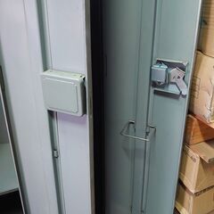 【0円】中古スチールロッカー 2人用の画像