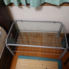 ガラステーブル