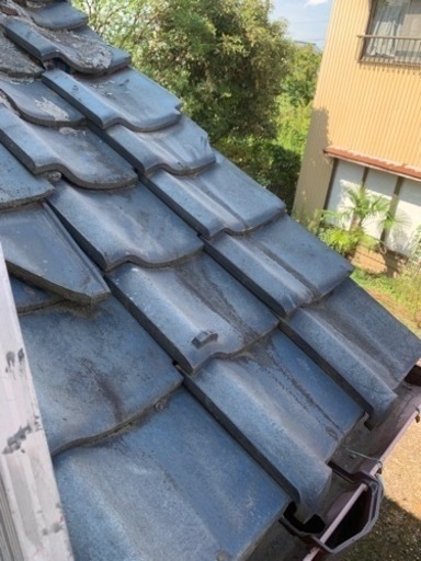 瓦雨漏りしてますか？板金屋根葺き替え