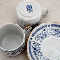 Fine Chinaのティーカップ＆ソーサーのセットの画像