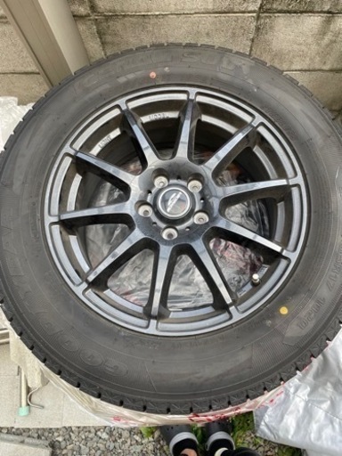 スタッドレスタイヤ「ホイール付き」4本225/65/17