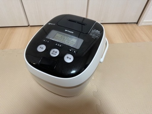 【9月29日夕方以降引取限定】タイガー 炊飯器 5.5合炊き JPE-10BK 20年製