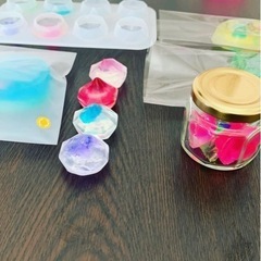 宝石みたいなキラキラなグリセリンソープ作りの画像