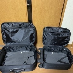 旅行用スーツケース/キャリーバッグ　無料の画像