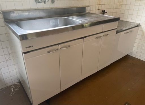 タカラスタンダード　ステンレスキッチンW1900