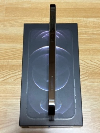 値下げしました。超美品「iPhone12 pro 128GB グラファイト SIMフリー」