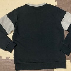 新品タグ付✨男児140✨PUMA✨定価3,630円✨子供服✨長袖トップスの画像
