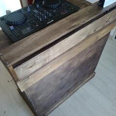 DJブース ターンテーブル DJ機器