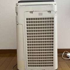 シャープ 空気清浄機 KC-D70の画像