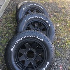 LT 215/75R 15 