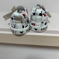 H＆M ミッキープリント 子供靴 11cmの画像