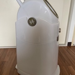 ベビー用ゴミ箱の画像
