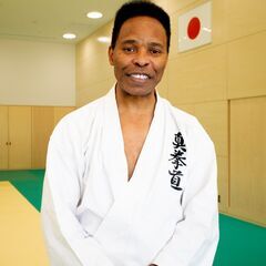 英語と日本語で楽しく護身術レッスンの画像