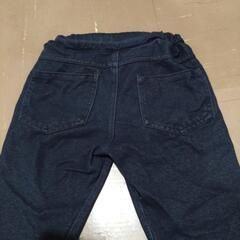 子供用ズボンの画像