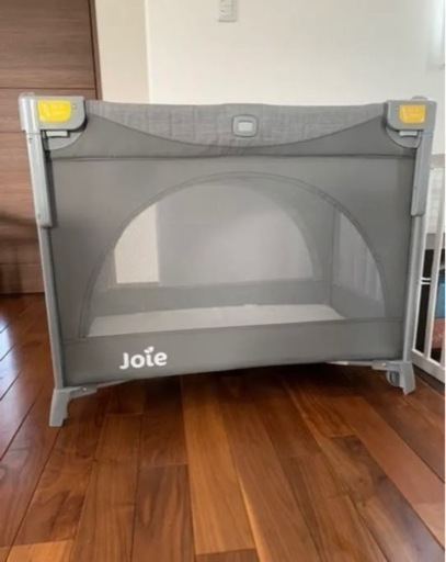 ベビーベッド　折り畳み　joie