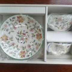 MINTON　ティーカップ　ソーサー　ペアセットの画像