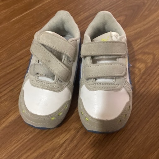 ベビーシューズ　PUMA 12.5センチ