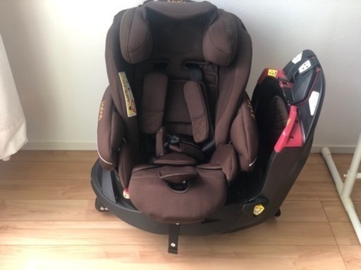 アプリカ　フラディア　グロウ　チャイルドシート　美品