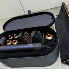 限定モデル ダイソン Dyson Airwrap収納ボックス付きの画像