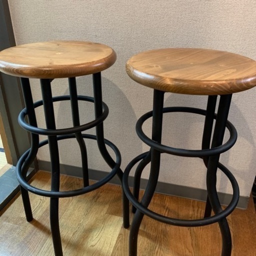 NOCE ハイチェア2脚　(定価約25000円)
