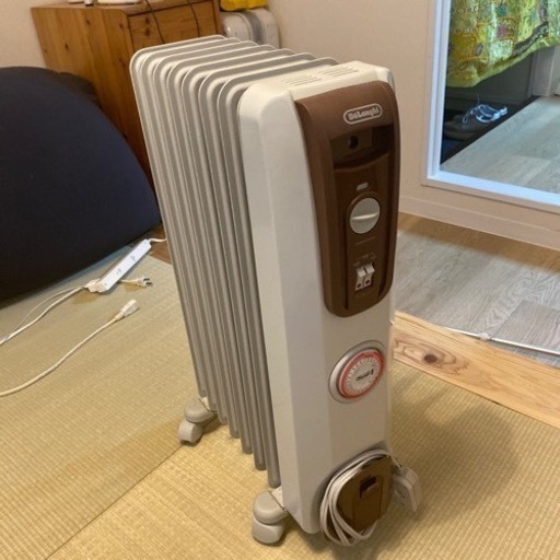 デロンギ　オイルヒーター