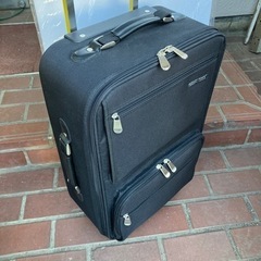 キャリーケースの画像