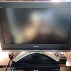 東芝　TOSHIBA  REGZAテレビ　VARDIADVDレコ...