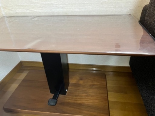 昇降テーブル