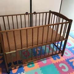 『取り引き中です』ベビーベッド（SAWA BABY製）ムアツ布団付き
