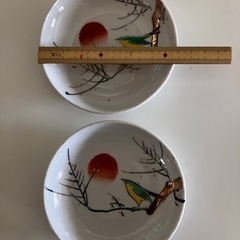 骨董品の皿