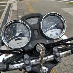 ＧＮ１２５－２Ｆ　燃料計・大型キャリア付モデル・マフラー・ハリケーンハンドル・ＬＥＤライト改・バッテリー・Ｒタイヤ新品の画像