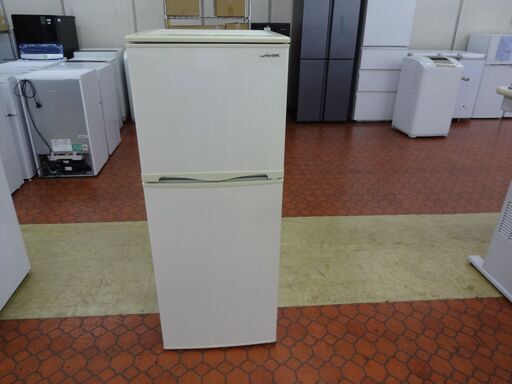 ID 017028  冷蔵庫2ドア　138L　吉井電機　2017年　AR-143E