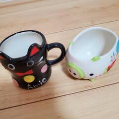 お皿とコップ多数の画像