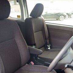 【小回りが効いて運転がしやすい車！！】　車高が広くて視野が広がるので運転がしやすいです。の画像