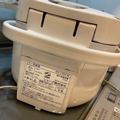 『無料』2015年製　SHARP 炊飯器 3合炊きの画像