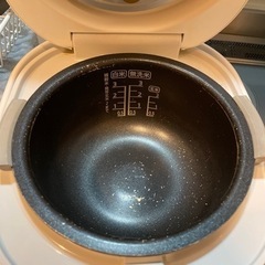 『無料』2015年製　SHARP 炊飯器 3合炊きの画像