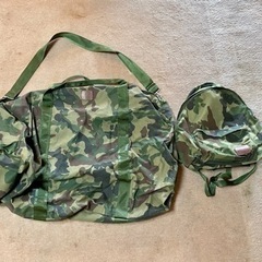 迷彩柄の大きいバッグとリュックのセットを安価で譲ります