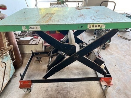 電動テーブルリフト