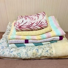 タオルケット、夏掛けなど7点セットを無料で差し上げます