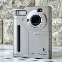 FUJI FILM 『FinePix 700』オールドコンデジ