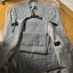 メンズティノラス　ライトグレーストライプ　スーツの画像