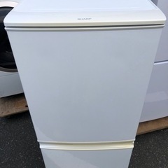 福岡市内配送無料 シャープ SHARP SJ-14Y-W [冷蔵庫 （137L・つけかえ