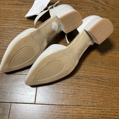 【未使用】ストラップパンプスの画像
