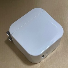 ダイソー 20W USB-PD 充電器 タイプCの画像
