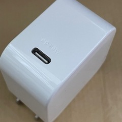 ダイソー 20W USB-PD 充電器 タイプCの画像